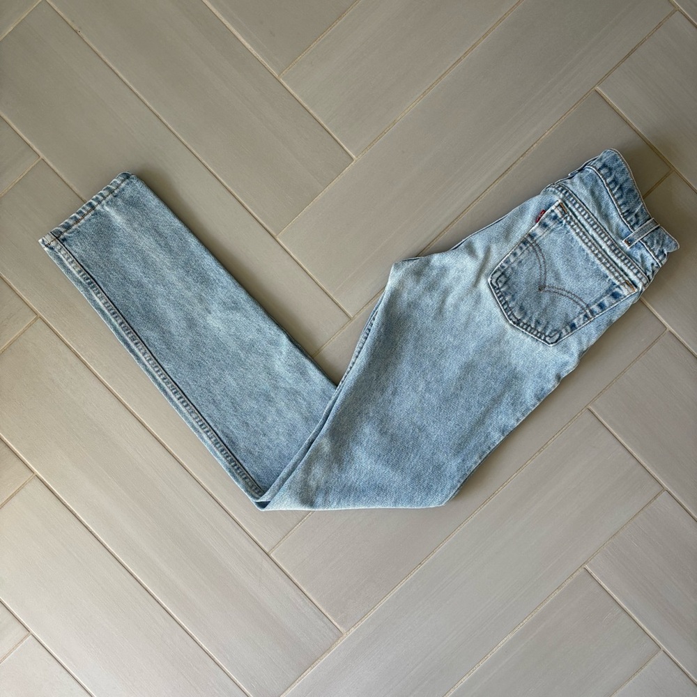 Vintage Levi’s 512 Slim Taper Jeans
Made in 1996 | Size 30x34–see measurements